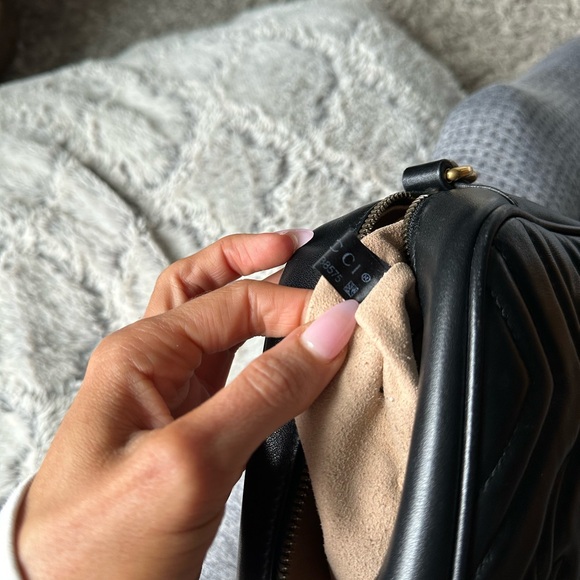 GUCCI GG MARMONT SMALL BAG - Picture 11 of 17
